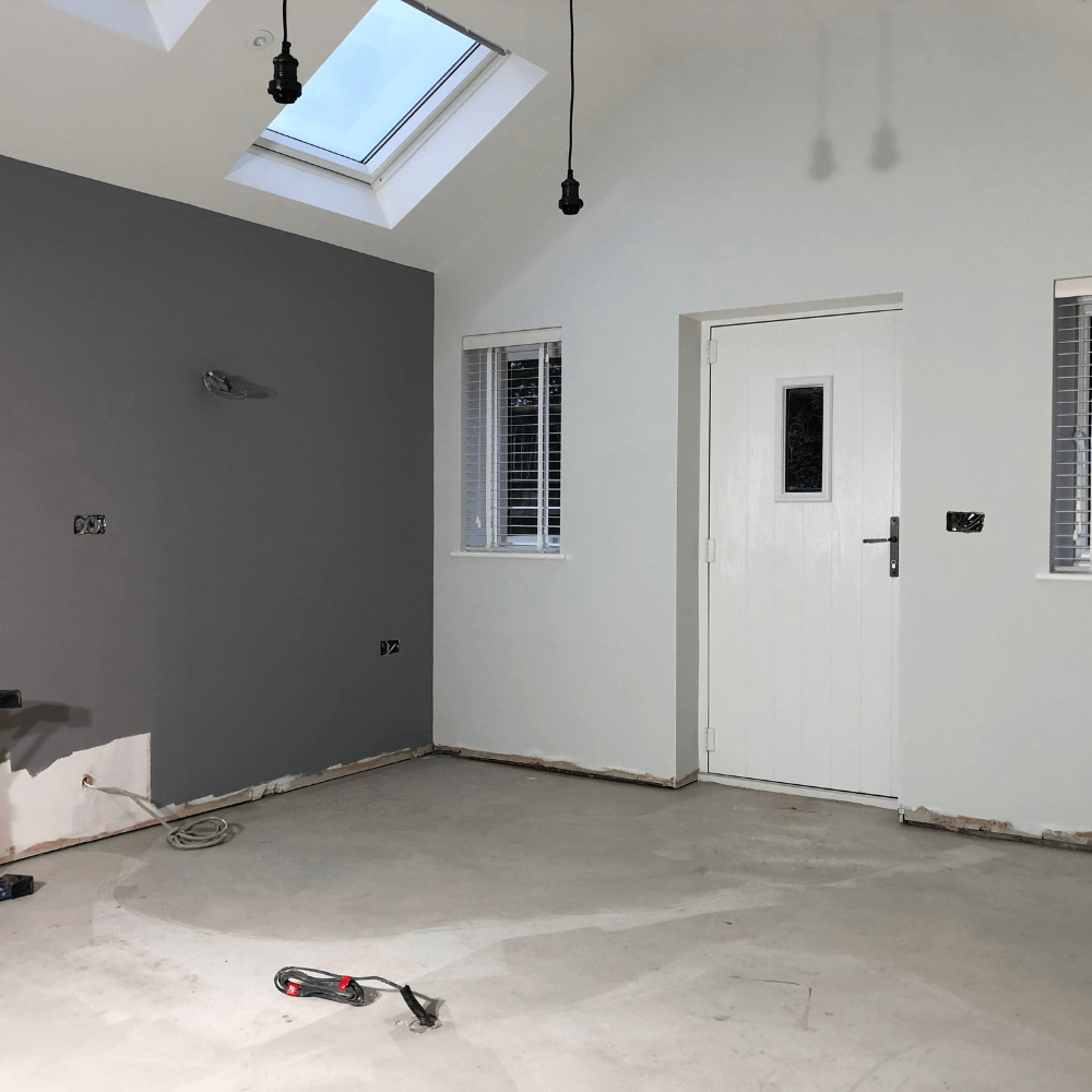 door architrave installation, installing architraves and skirtings, painter and decorator worcester