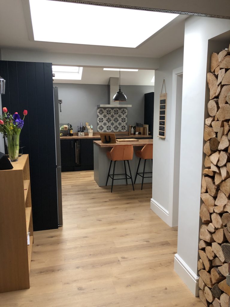skirting and architrave, replacing skirting boards, skirting board fitters near me